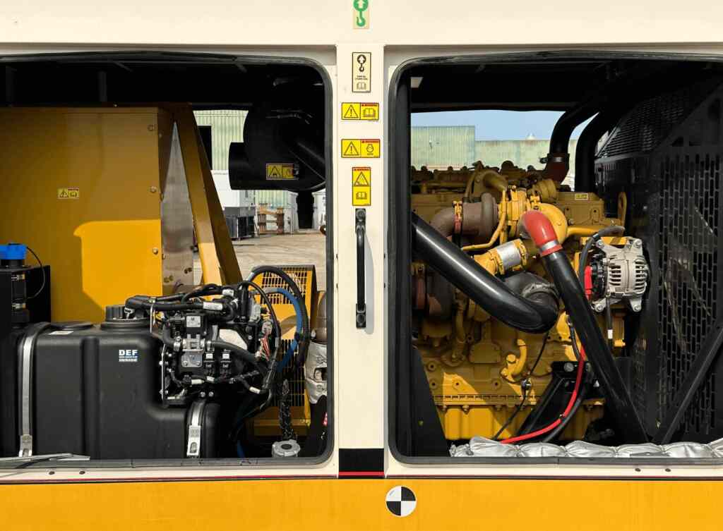 Caterpillar XQ230 Trailer Mounted Diesel Generator